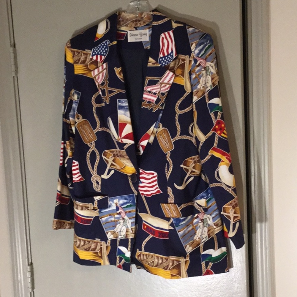 Sharon Young designer Lady’s top; size Medium.